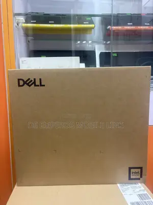 New Laptop Dell Pro 14 8GB Intel Core i5 eMMC 256GB