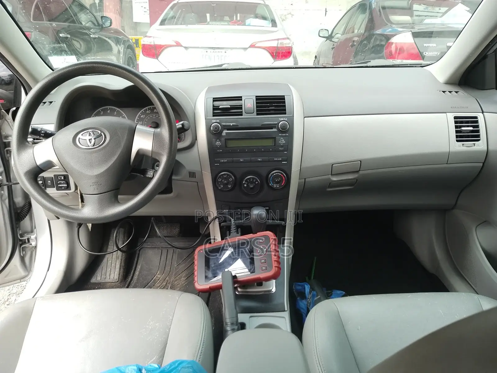 Toyota Corolla 2011 Silver