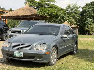 Mercedes-Benz C280 2005 Blue