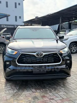 Toyota Highlander XLE AWD 2023 Blue