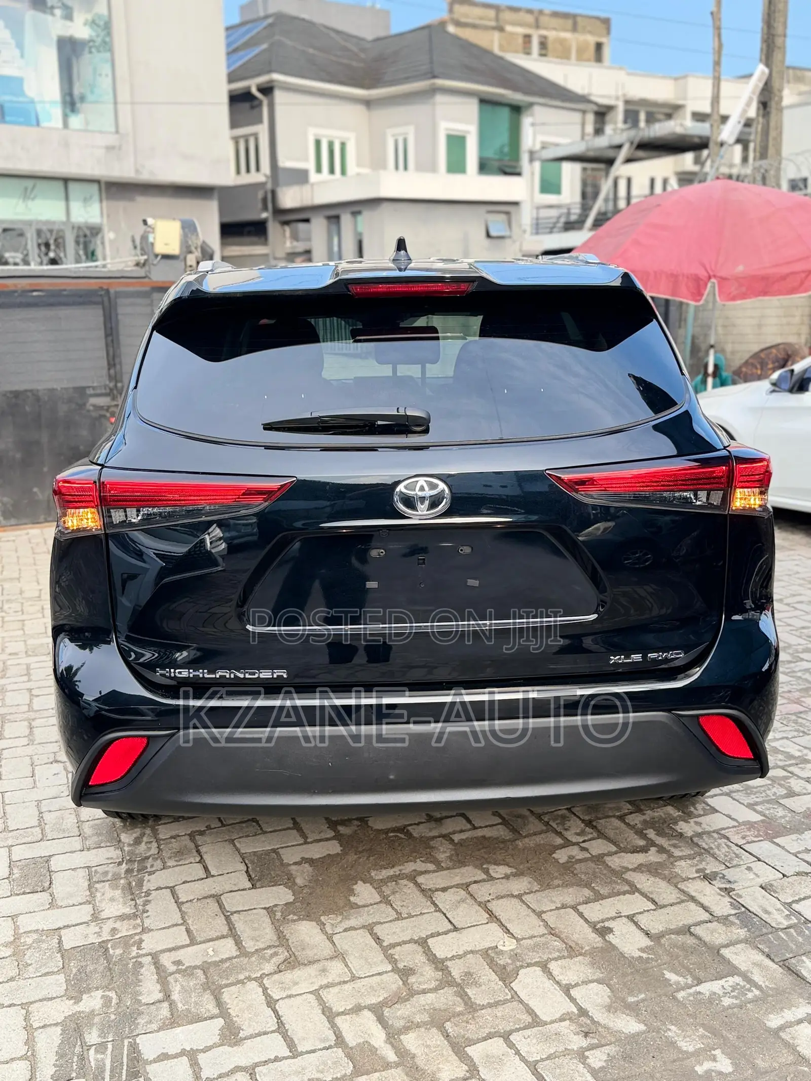 Toyota Highlander XLE AWD 2023 Blue