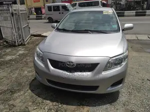Toyota Corolla 2011 Silver