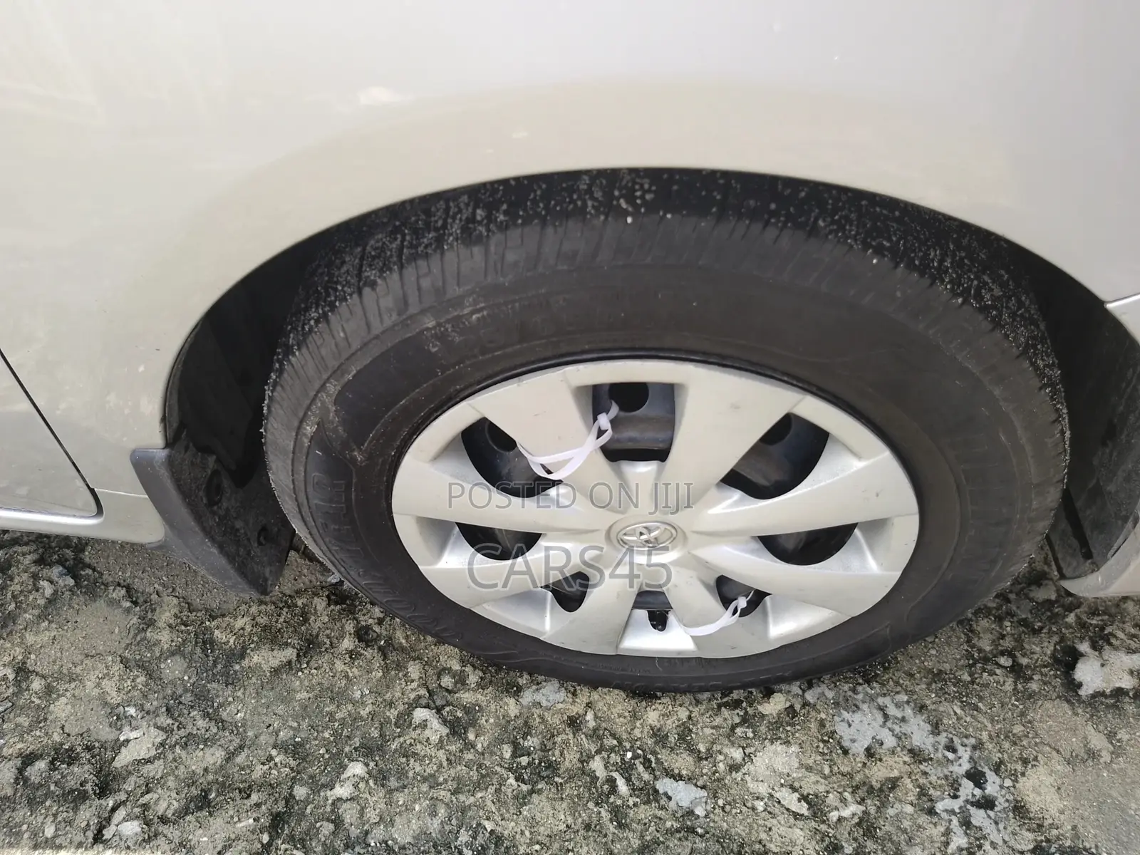 Toyota Corolla 2011 Silver