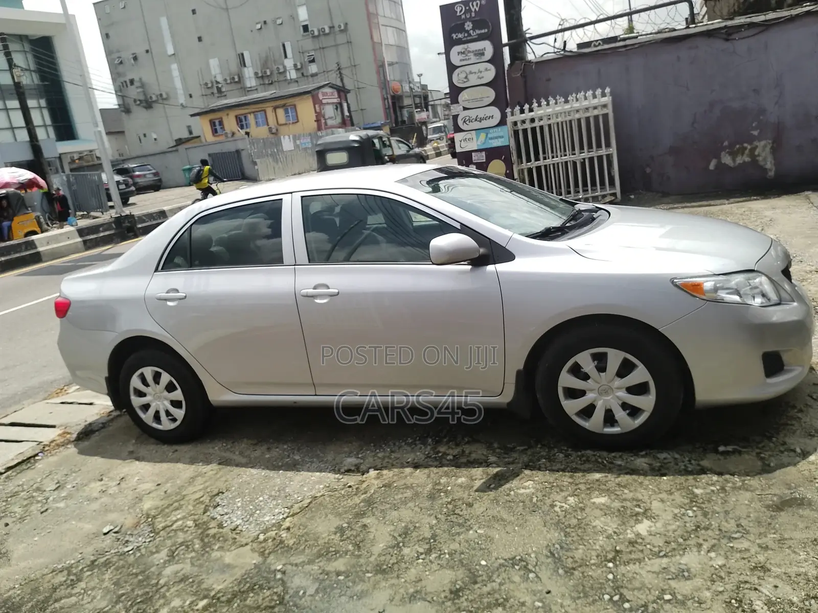 Toyota Corolla 2011 Silver