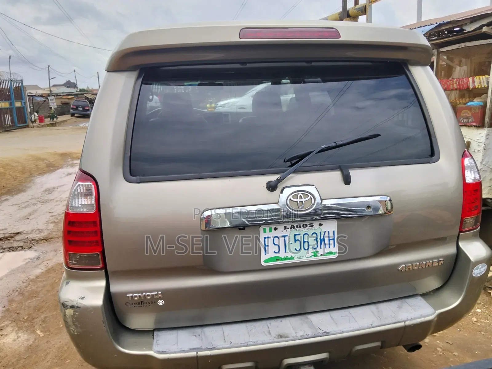 Toyota 4-Runner 2007 Gold