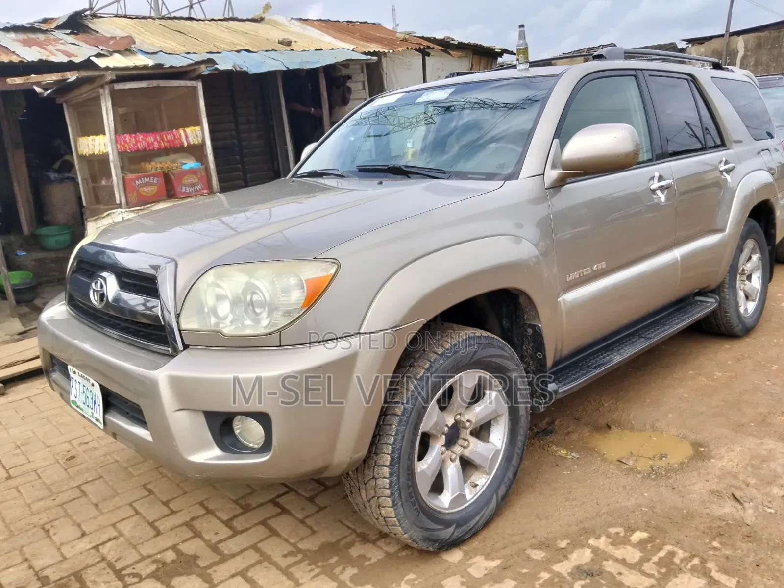 Toyota 4-Runner 2007 Gold