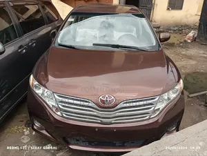 Toyota Venza LE 2010 Brown