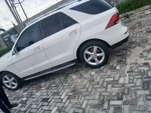 Mercedes-Benz GLE-Class 2016 White