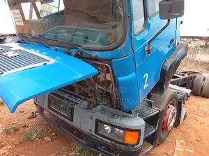 Man Diesel Truck 2004 Blue