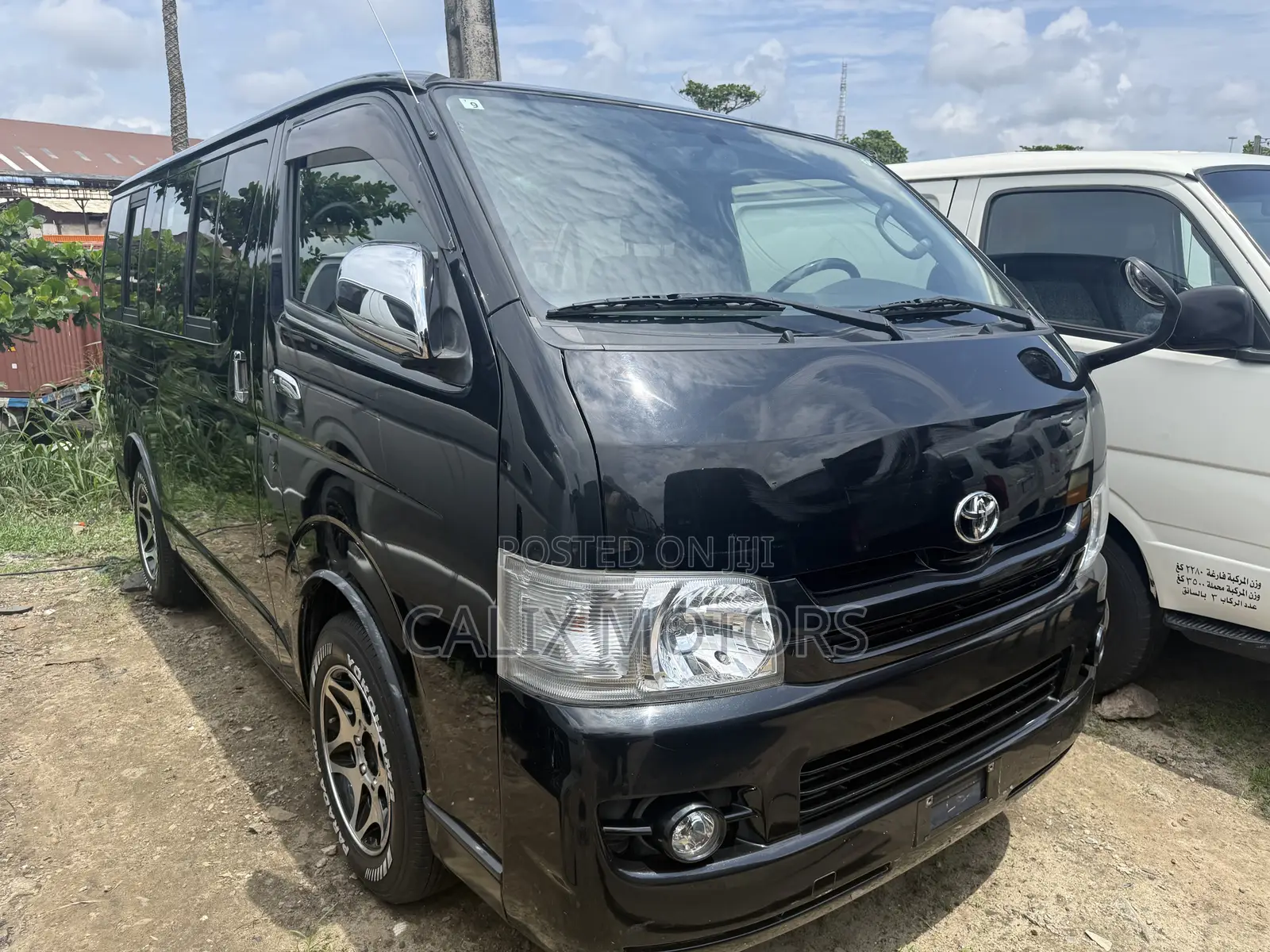 Toyota HiAce 2012 Black