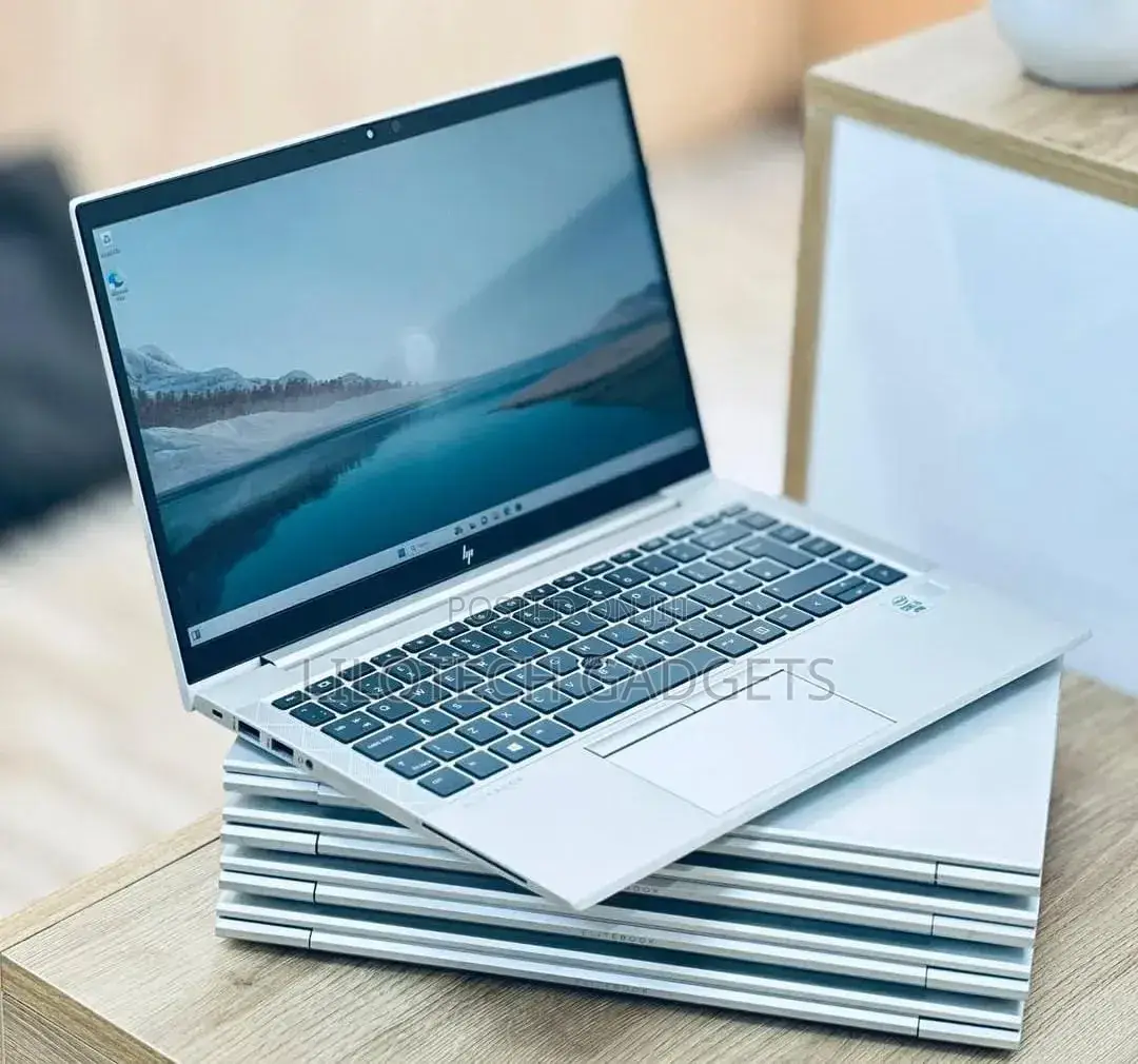Laptop 8GB Intel Core i7 SSHD+SSD 512GB