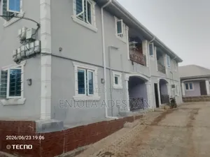 1bdrm Block of Flats in Awobo Pineapple, Igbogbo for rent