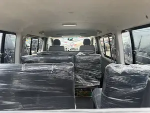 Toyota HiAce 2010 Black