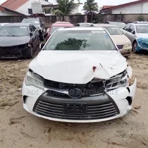 Toyota Camry 2016 White