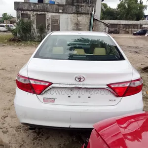 Toyota Camry 2016 White