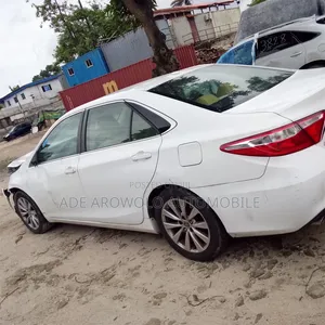 Toyota Camry 2016 White