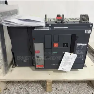 Schneider Air Circuit Breaker 3200a 4p