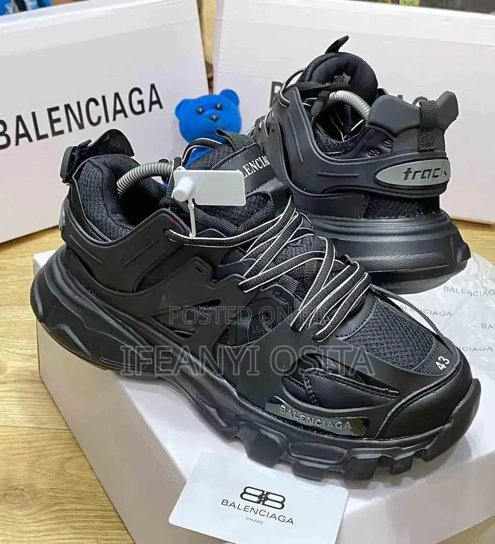 Footwears Connection