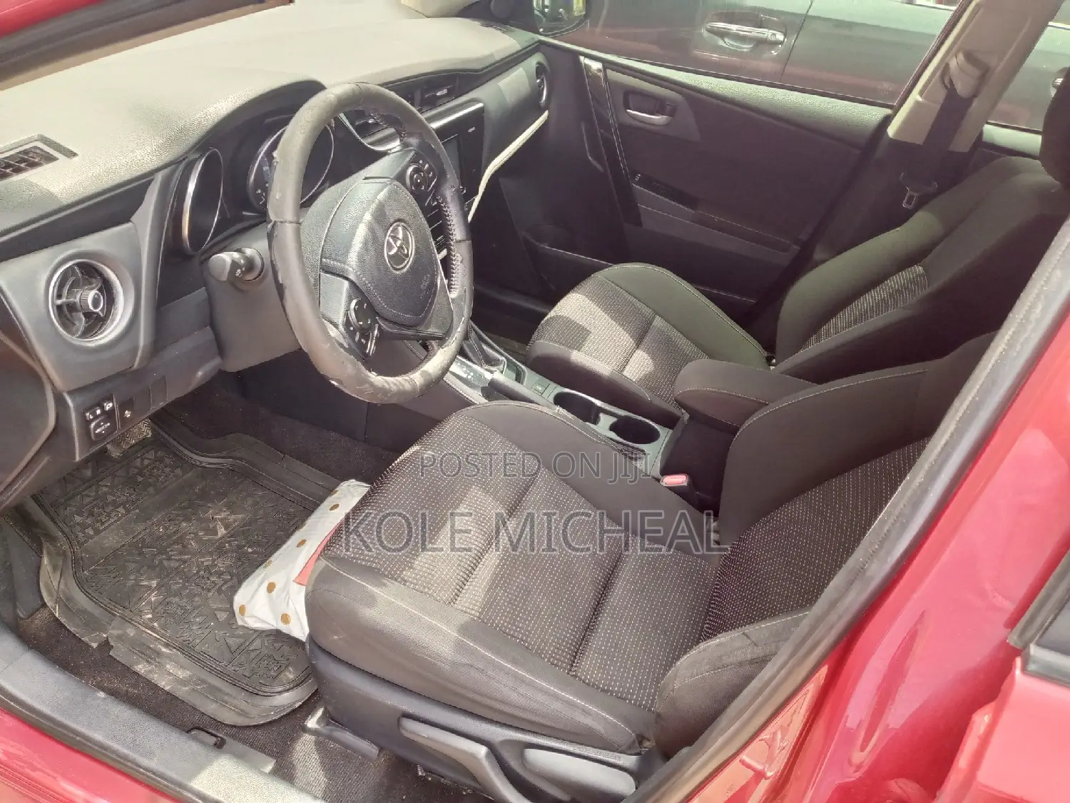 Toyota Corolla 2017 Red