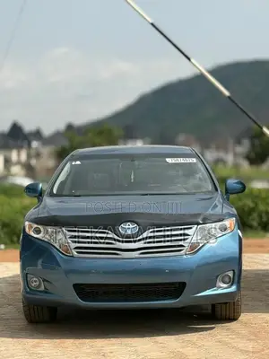 Toyota Venza LE 2010 Blue