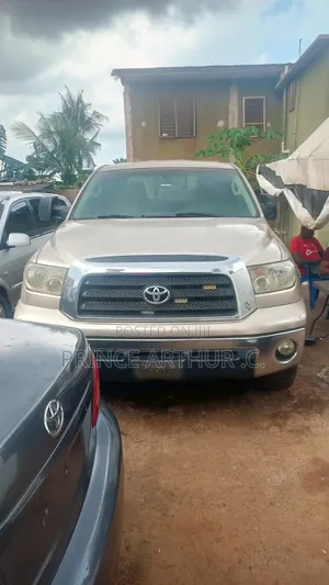 Toyota Tundra 2007 Gold