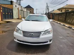 Lexus ES 350 2011 White