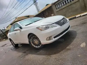 Lexus ES 350 2011 White