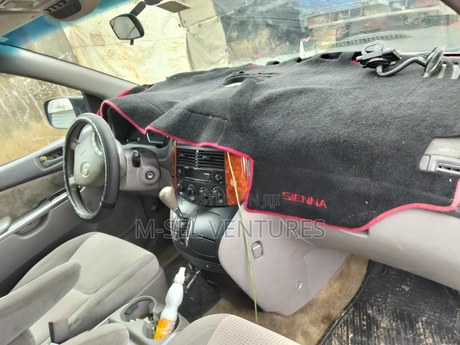 Toyota Sienna 2009 Silver