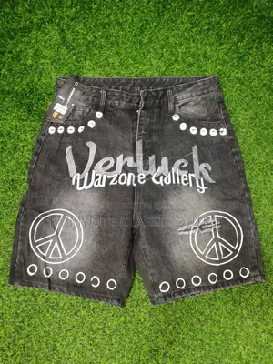 Short Jeans