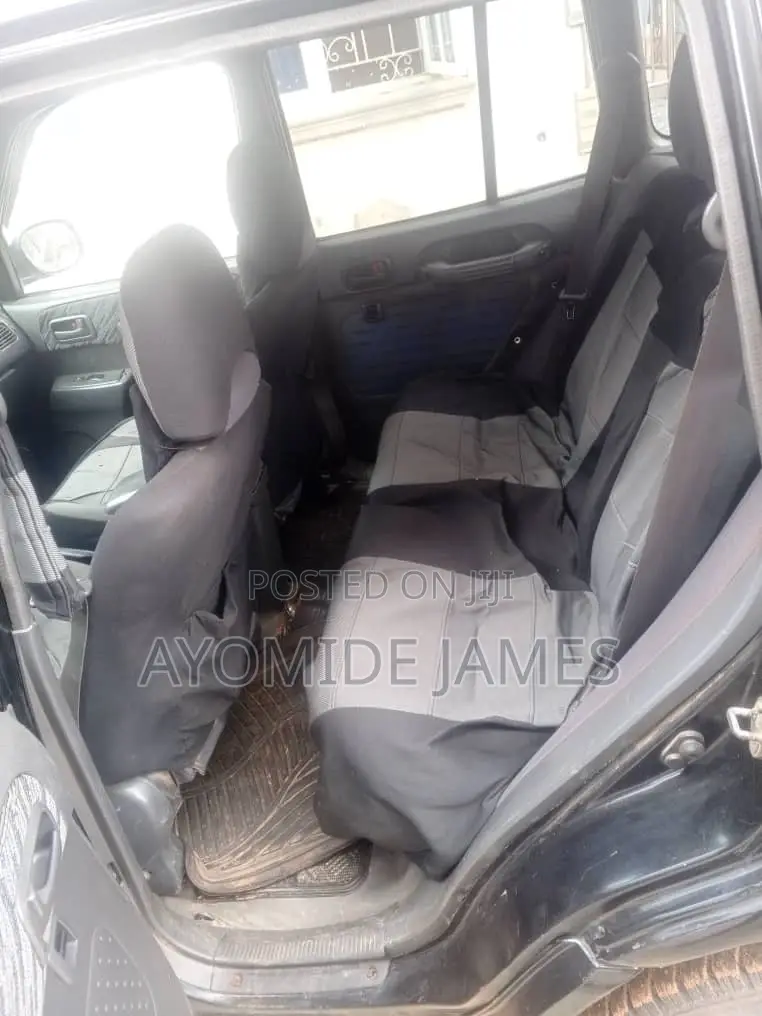 Toyota RAV4 Automatic 2000 Black
