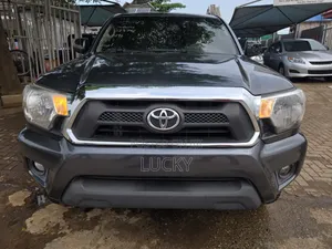 Toyota Tacoma 2014 Gray