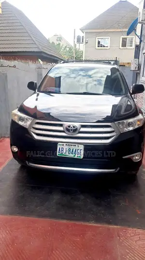Toyota Highlander Limited 2012 Black