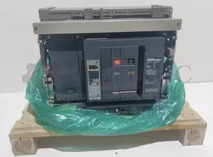 Schneider Acb 4000a 4p