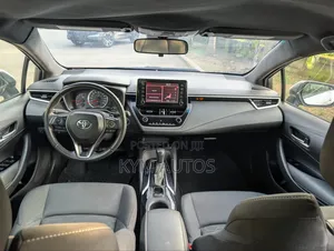 Toyota Corolla Hatchback 2020 Silver