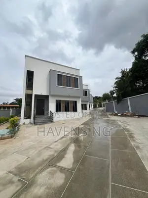 4bdrm Duplex in Agodi for rent