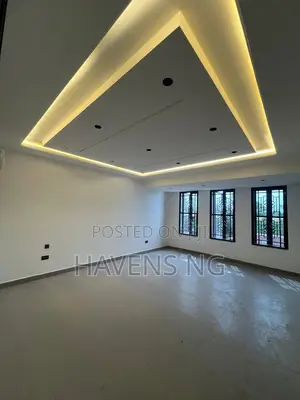 4bdrm Duplex in Agodi for rent