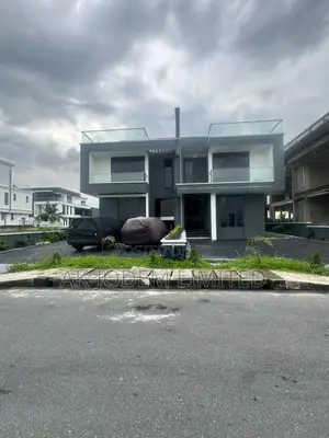 5bdrm Duplex in Ikate for sale