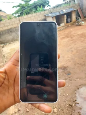 Samsung Galaxy A16 128 GB Gray
