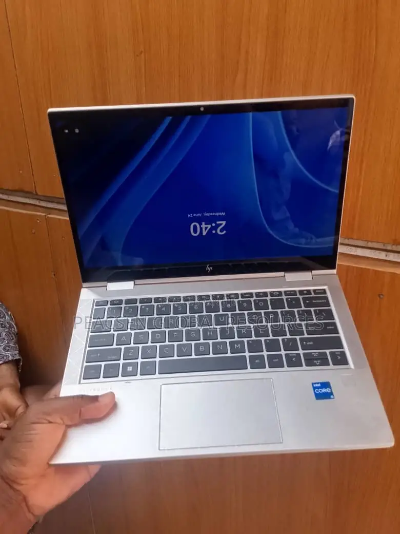Laptop HP EliteBook 830 G8 16GB Intel Core i5 HDD+SSD 256GB
