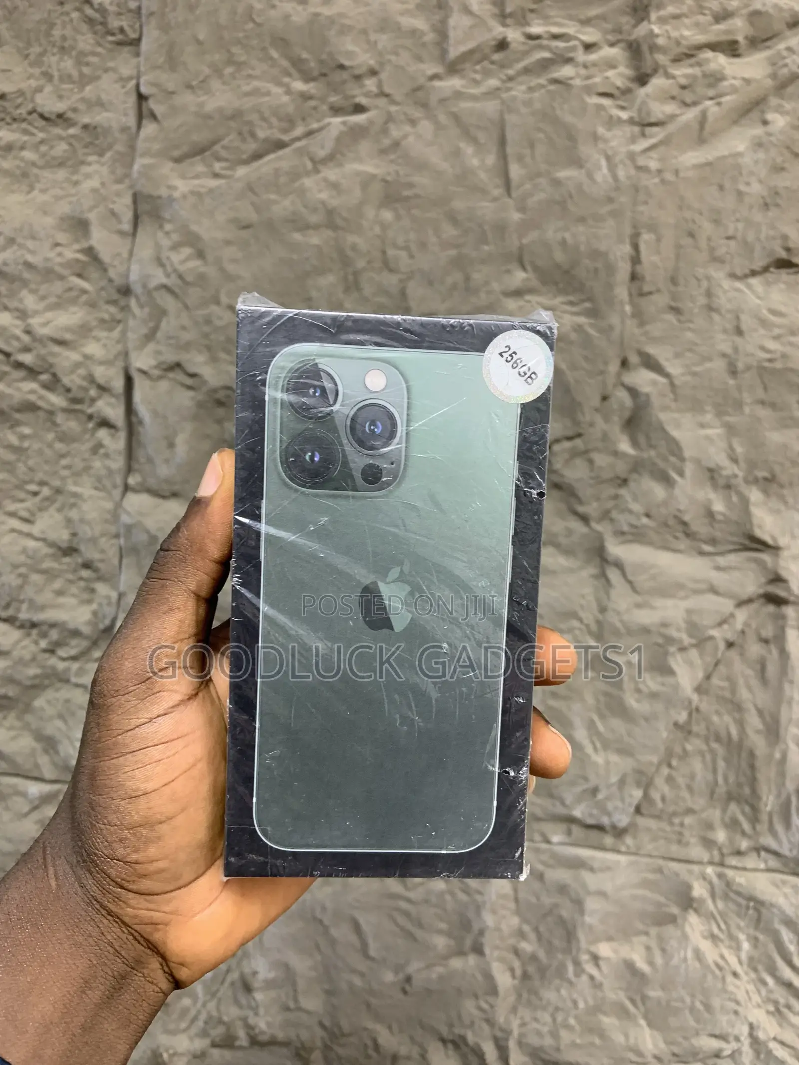 New Apple iPhone 13 Pro 256 GB Green