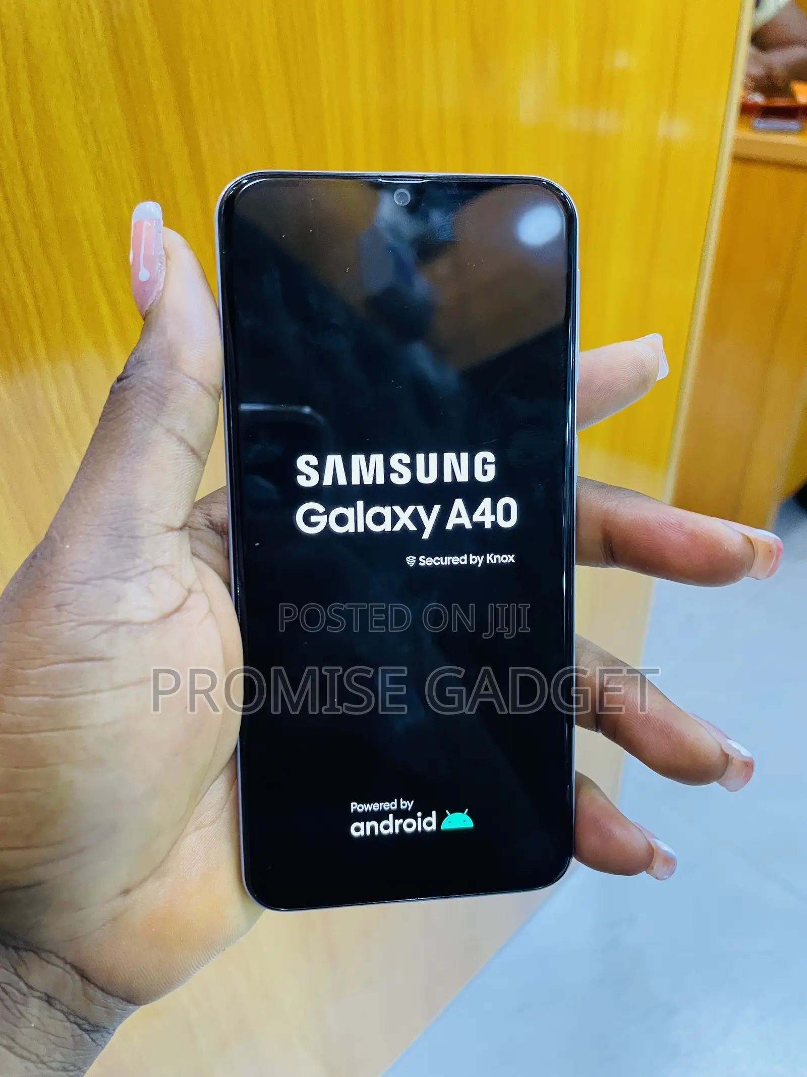 Samsung Galaxy A40 64 GB White