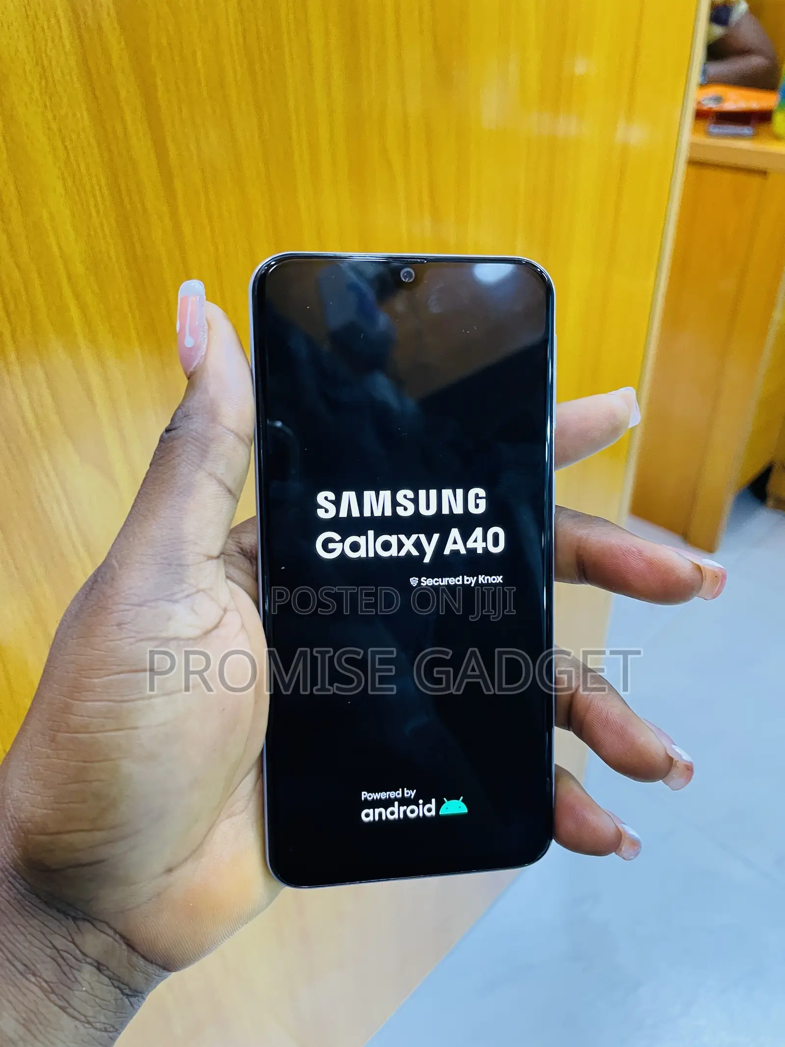 Samsung Galaxy A40 64 GB White