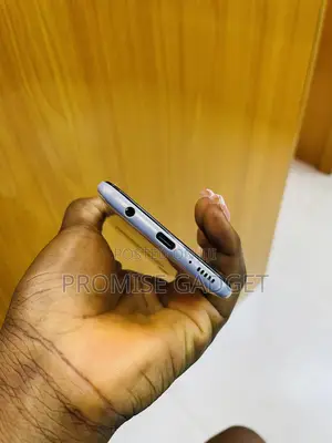 Samsung Galaxy A40 64 GB White