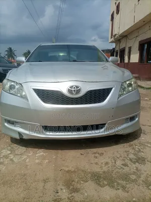 Toyota Camry 2011 Silver