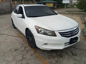 Honda Accord 2009 White