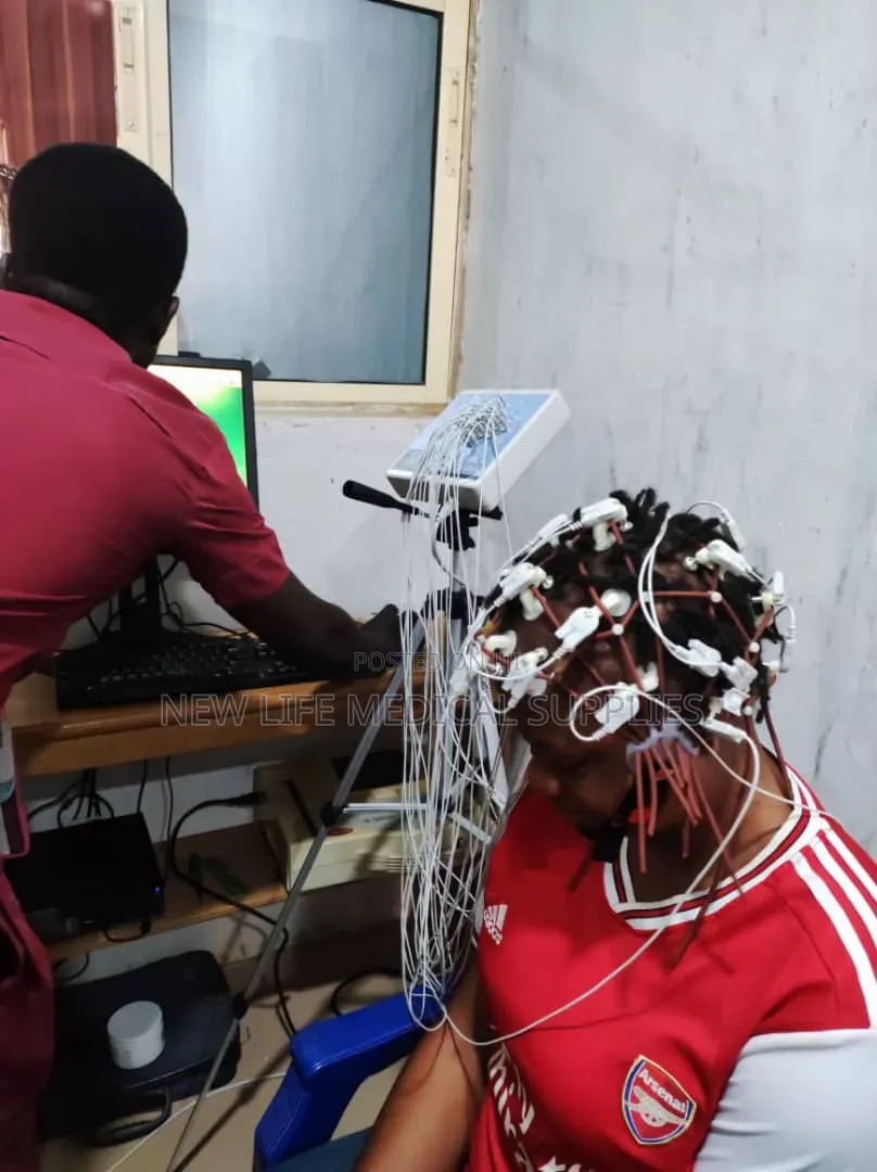 Electroencephalogram/ Eeg Machine