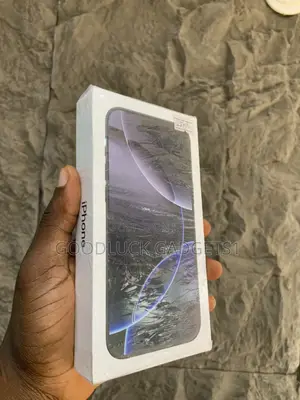 New Apple iPhone 16 Pro Max 256 GB Black