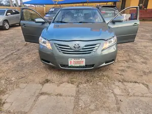 Toyota Camry LE 4dr Sedan (2.4L 4cyl 5A) 2008 Green
