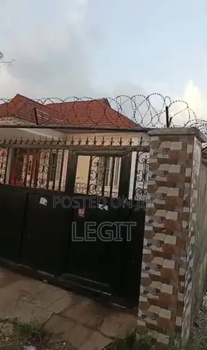 3bdrm Bungalow in Lugbe District for sale