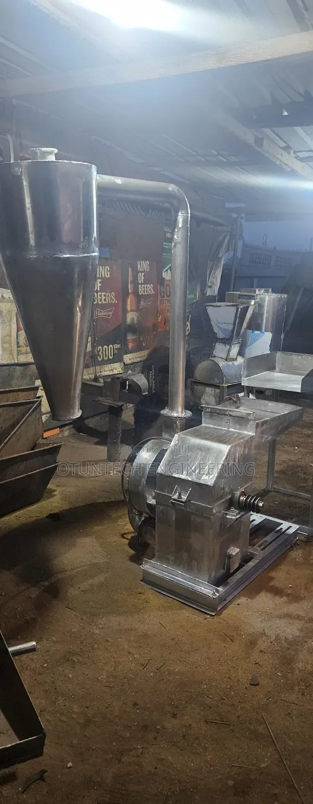 Stainless Ha.Mer Mill With Blower